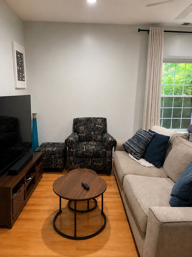 Photo - 5206 S Drexel Ave Unit Drexel Ave