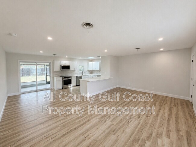 Photo - 219 Glen Oak Rd