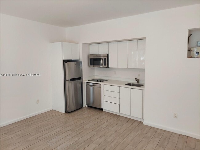 Photo - 1611 Meridian Ave Unidad 302