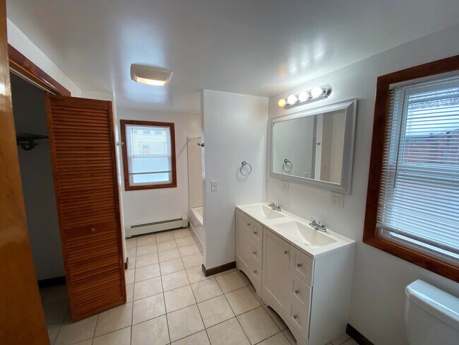 Photo - 51 Aldie St Unit 1