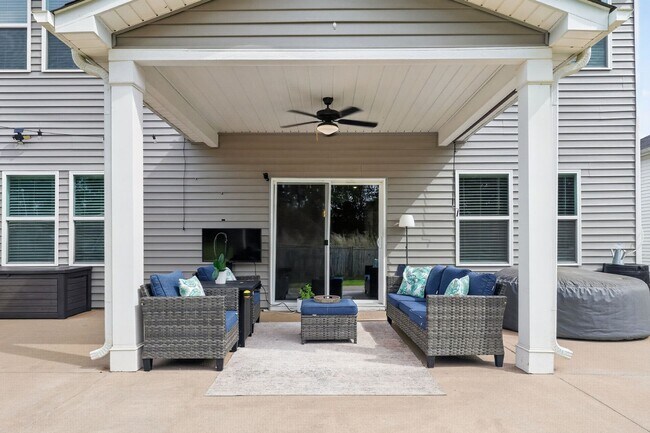 Photo - 333 Pewter Cir