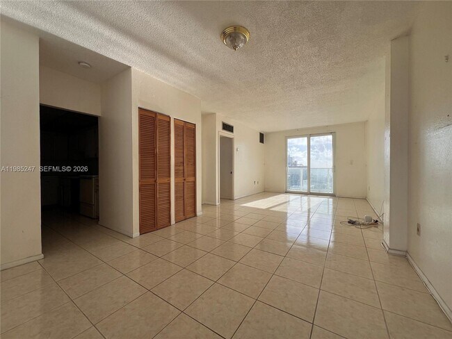 Photo - 1750 James Ave Unit 10E