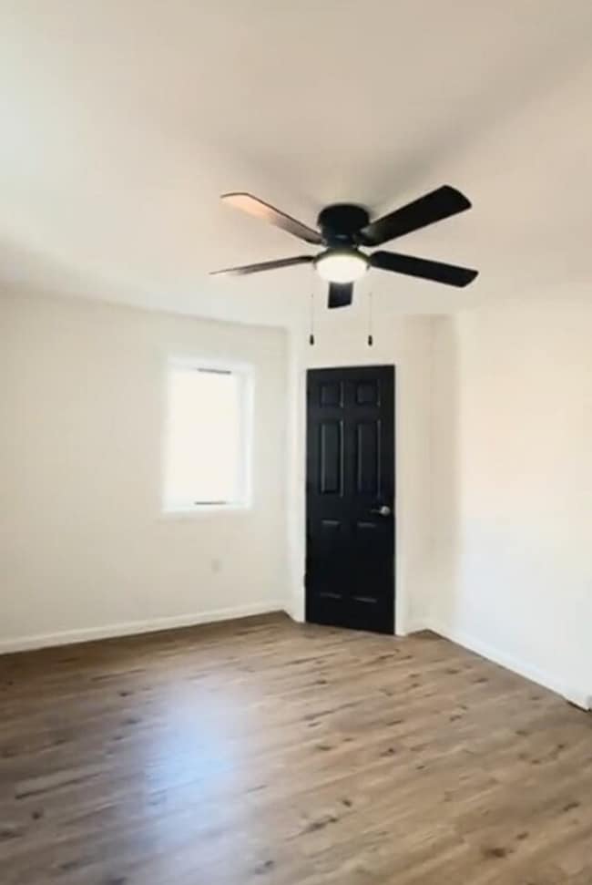 Photo - 1807 W Albanus St Unidad 2