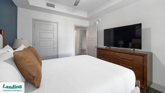 Photo - 2323 E Highland Ave Unit 1421.1411286