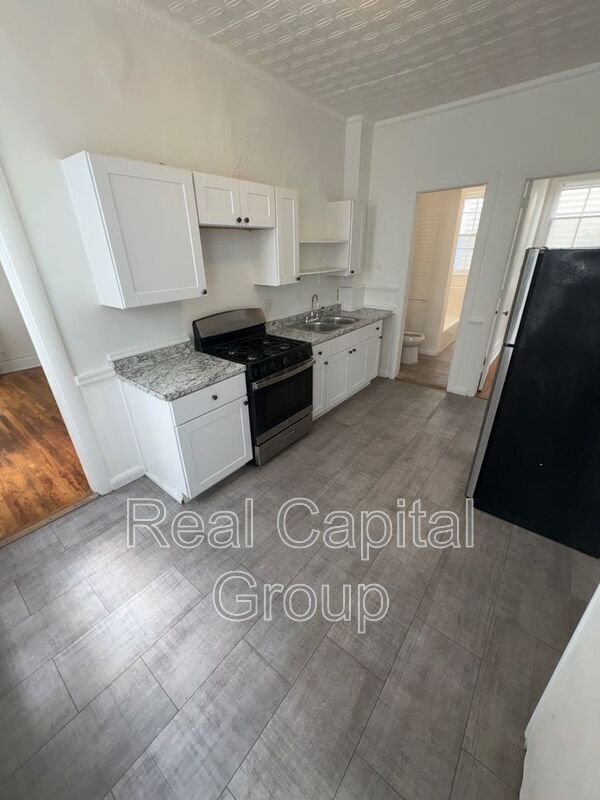 130 5th Ave Unit 2R