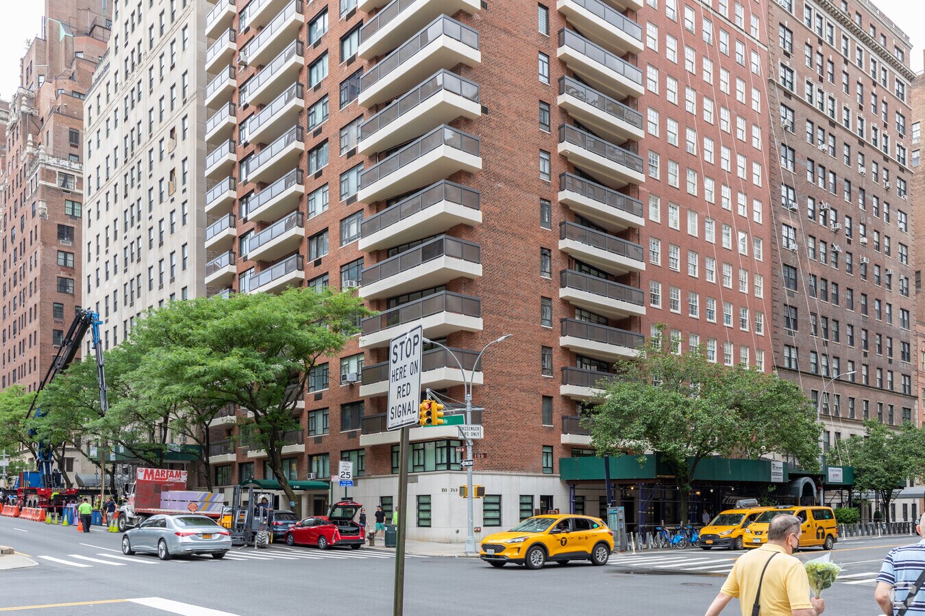 Photo - Claremont House