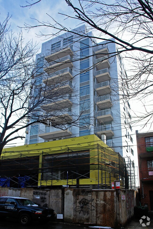 Photo - West Lake Tower