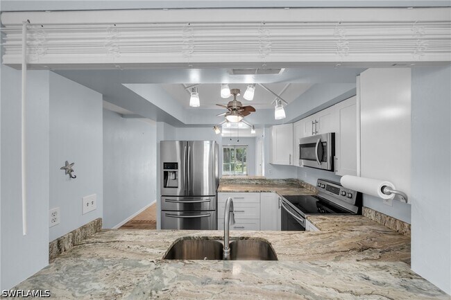 28260 Pine Haven Way Unidad 84
