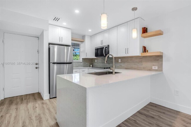 Photo - 3130 Bird Ave