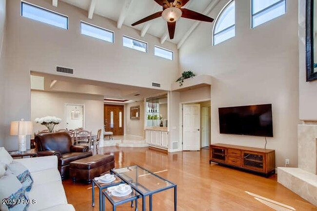 Building Photo - 4616 N 65th St