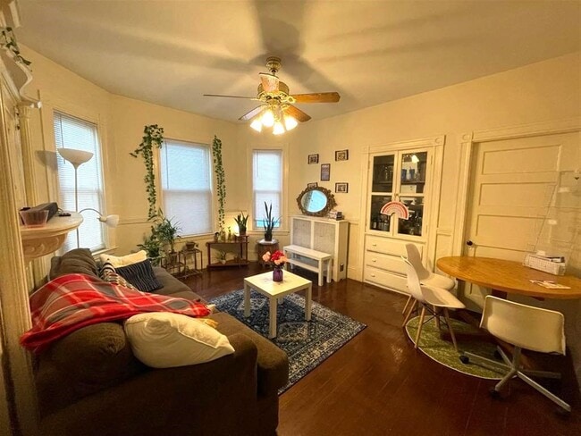 Photo - 158 River St Unit 1