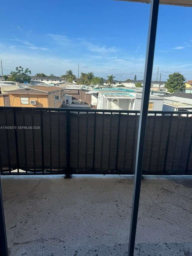 Photo - 1305 W 26th Pl Unit 104