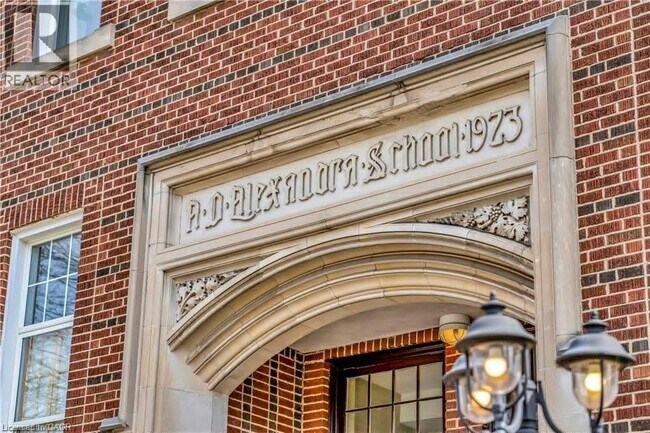 Photo - 35 Alexandra Ave Unit 105