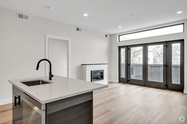 Building Photo - 63 Belgrade Ave Unit 403 Rental