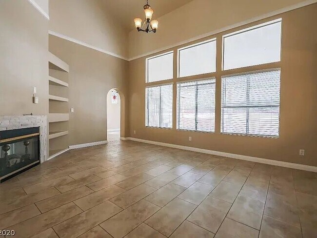 Photo - 1845 Mt Carmel Ave