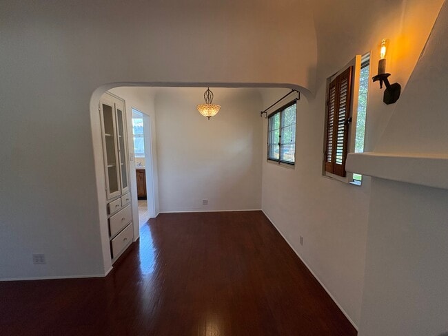 1629 California Ave Unit Corner Cottage