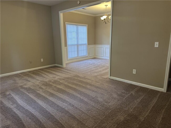 Photo - 233 Hunt Creek Dr