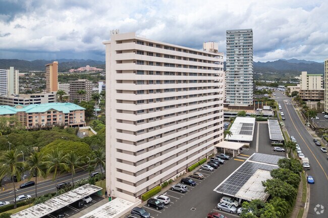 Photo - Lakeshore Tower