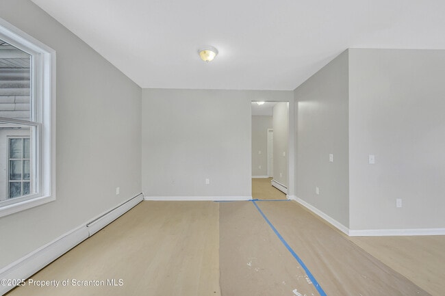 Photo - 108 E Market St