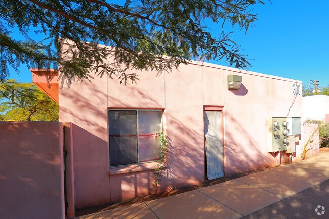 Sahuaro Apartments