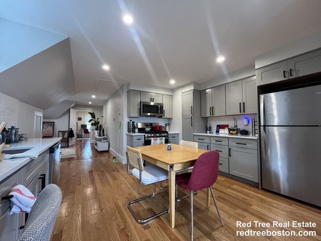 Photo - 18 Colberg Ave Unit 3