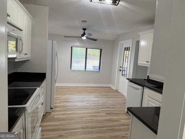 Photo - 20 Fairway Ln