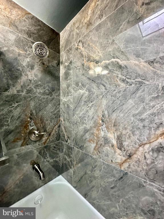 Photo - 1517 E Walnut Ln