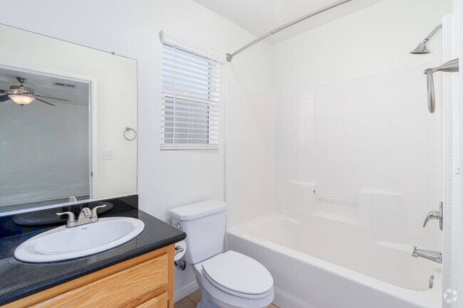 2BR, 2BA - 1,100SF - Primary Bathroom