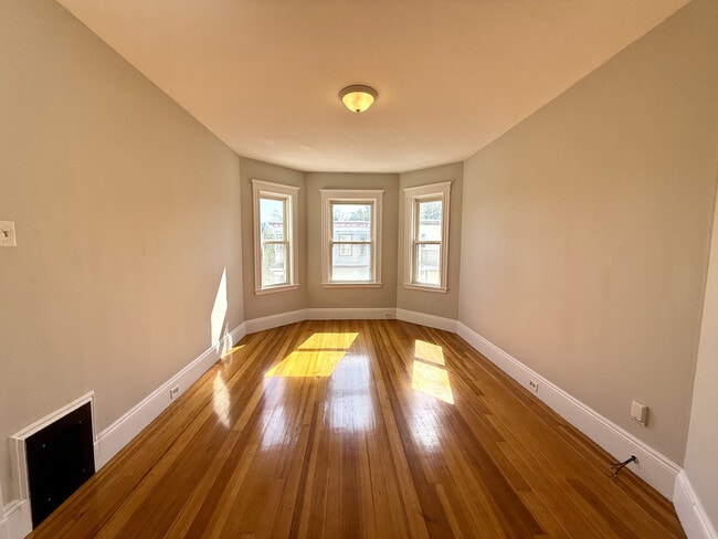 Photo - 42 Sudan St Unit 3