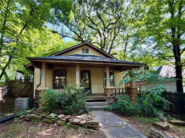 Building Photo - 416 E Huntsville Rd