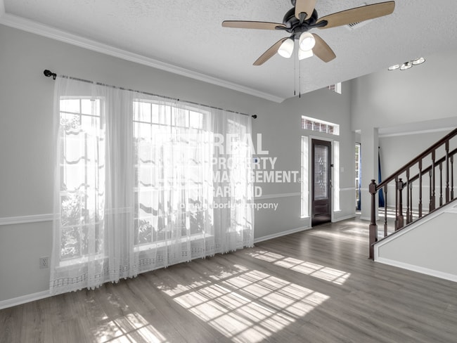 Photo - Executive Living in the Heart of Sugar Land