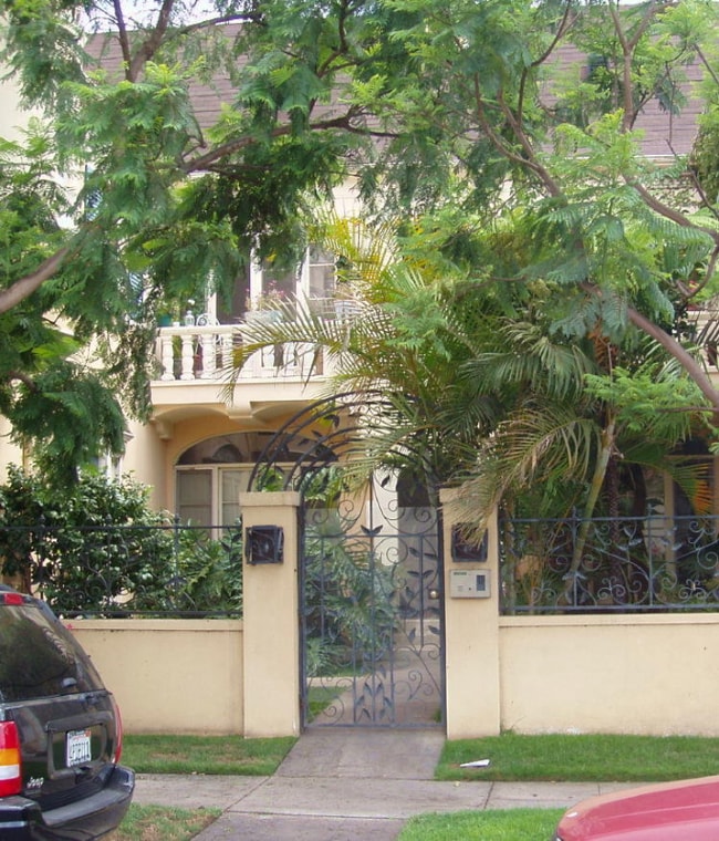 Photo - 5924 W 2nd St Unit 5916-5