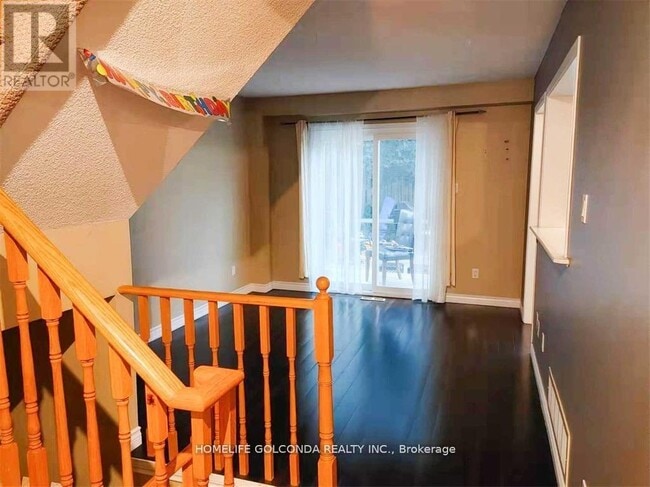 Photo - 48 Hadden Crescent