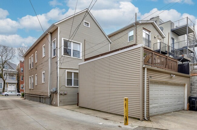 Photo - 1718 W Roscoe St Unidad 1