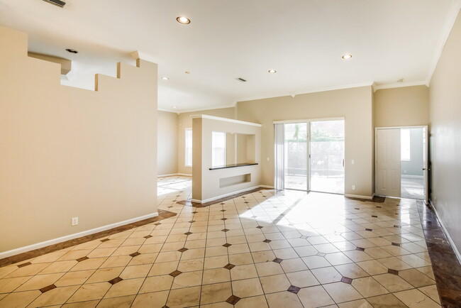 Photo - 5350 NW 57th Ave