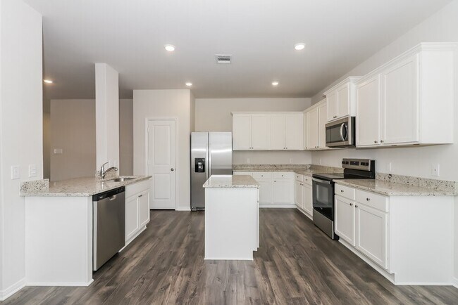 Photo - 7610 Thrips Ln