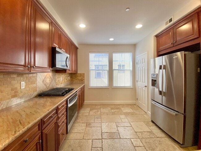 Photo - Amazing Townhouse - Warm Springs Fremont!