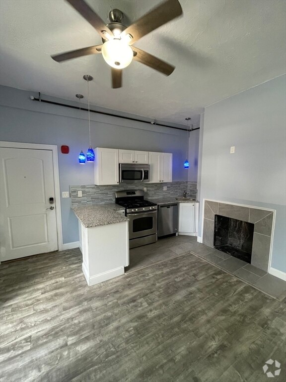 Building Photo - 6 Windsor St Unit 2 Rental