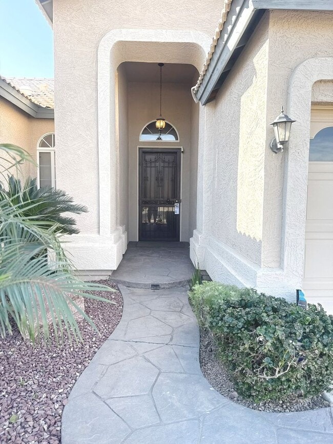 Photo - Welcome to this stunning 4Bedroom- 2Bath home located in the Vibrant city of Tempe, AZ.