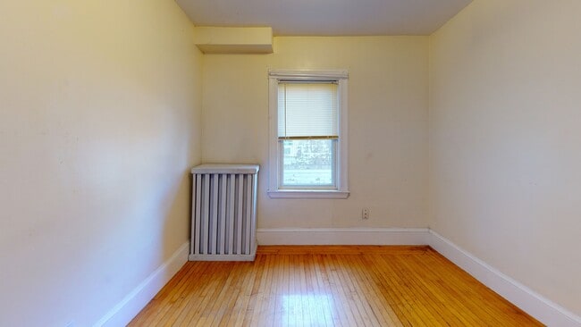 Photo - 47 Fairbanks St
