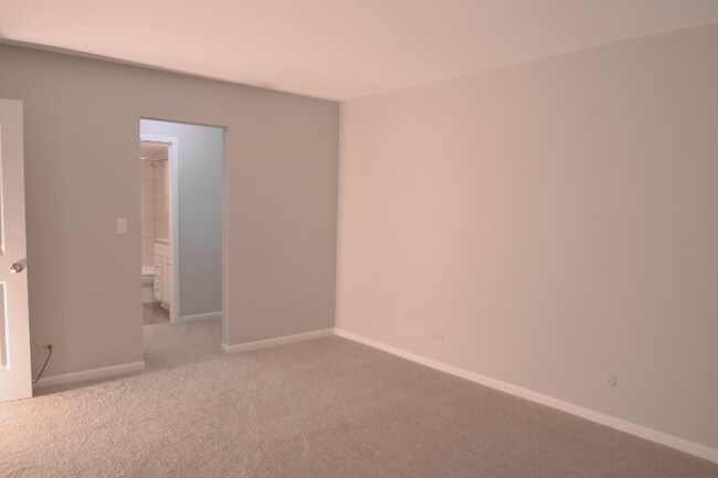 Photo - 1425 Ashland Ave Unit 2 Bed/2 Bath