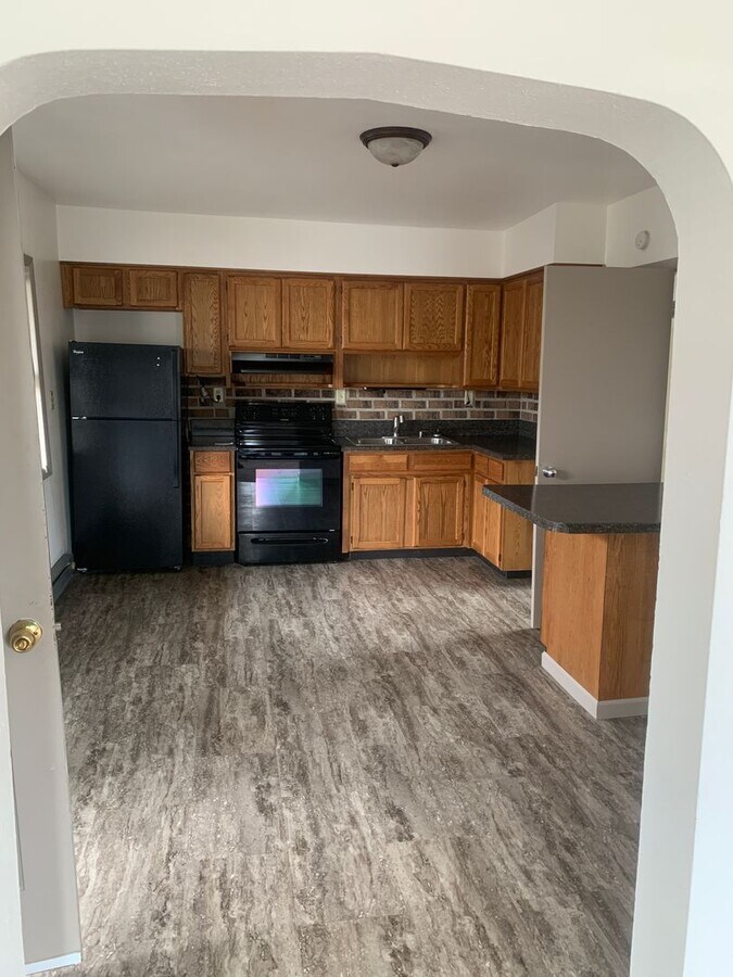 Photo - 115 E Lincoln Ave Unit 115 Lincoln Avenue E Apt 2