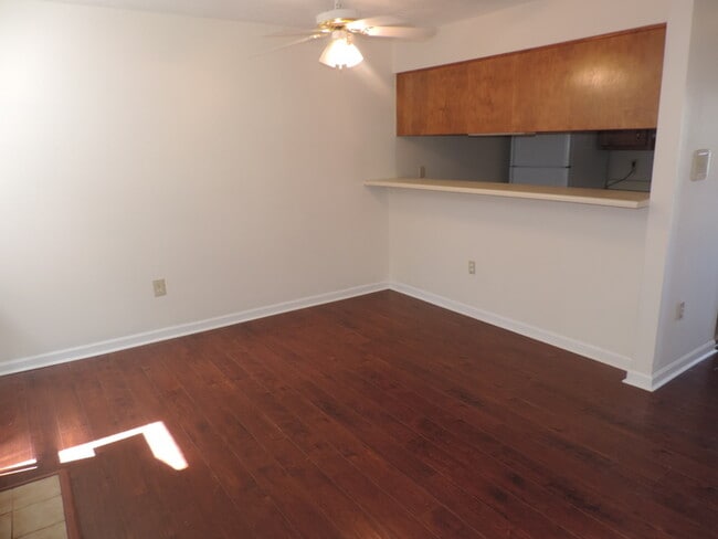 Photo - Remoldel Town Home