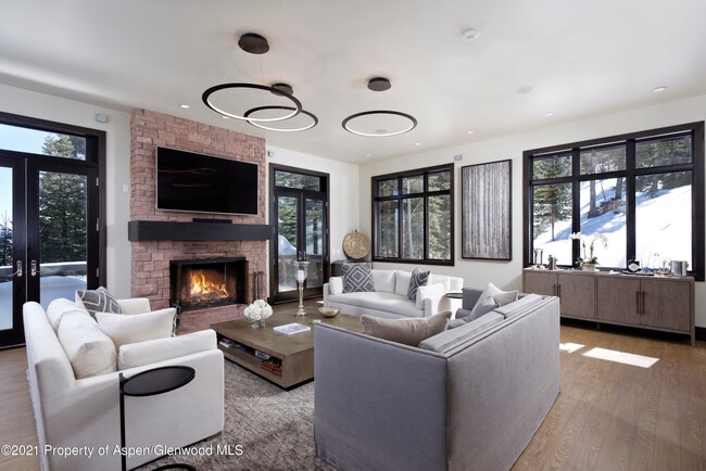 Photo - 32 Elk Ridge Ln