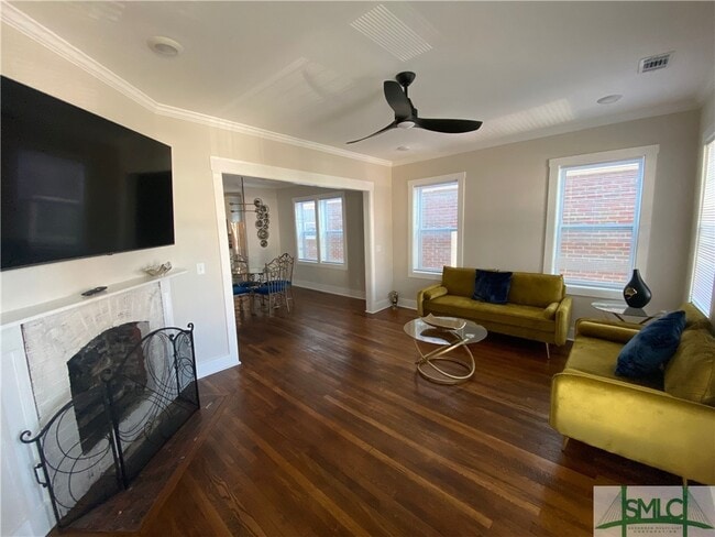 Building Photo - 905 E Park Ave Rental