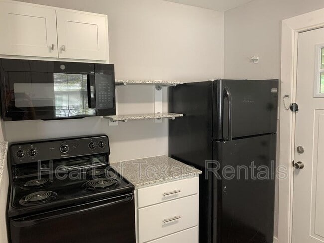 Photo - 2725 Baylor Ave