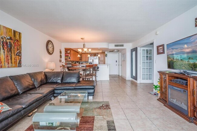 Photo - 2030 S Ocean Dr Unidad 1803