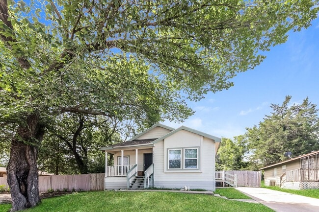 Photo - 3 BR/2BA | Newly Renovated Single Family Home  | Huge fenced backyard| In Dallas!