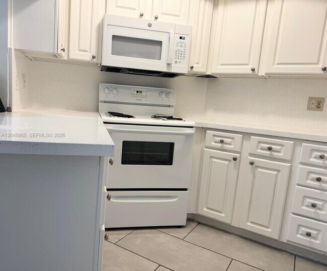Photo - 8333 Lake Dr Unit 102