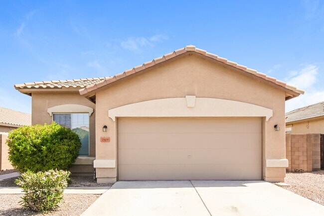 Building Photo - 7909 S 73rd Ln Rental